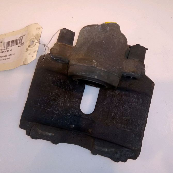 Etrier de frein avant droit occasion VOLKSWAGEN TOURAN I Phase 2 11-2006->09-2010 1.9 TDI 105ch 1K0615124E 2