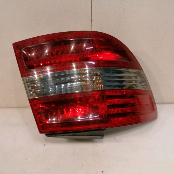 Feu arrière gauche occasion MERCEDES CLASSE B I Phase 2 04-2008->09-2011 1698202564 1