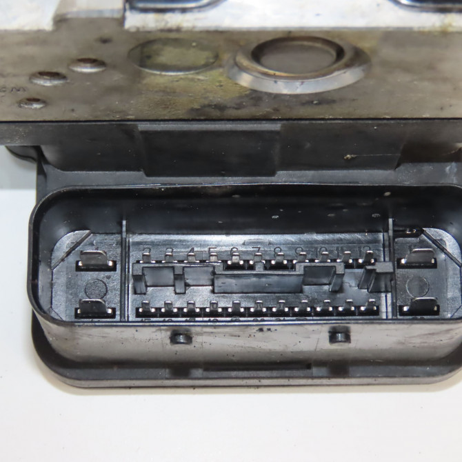 Unité hydraulique ABS occasion RENAULT SCENIC III Phase 1 04-2009->11-2011 1.9 DCI 130ch 476604304R 5