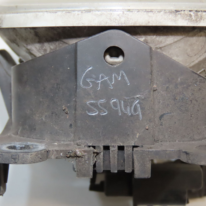 Phare antibrouillard avant droit occasion PEUGEOT 207 Phase 1 04-2006->06-2013 1.6 HDI 16v 90ch 9685425280 4