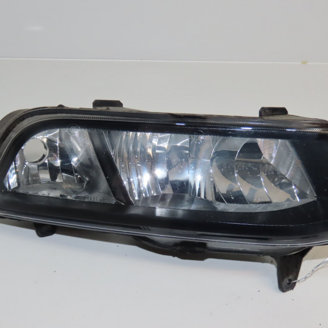 Phare antibrouillard avant droit occasion VOLKSWAGEN POLO V POLO V Phase 1 2009-09-01->2014-05-31 1.6 TDI 90 6R0941062B 1