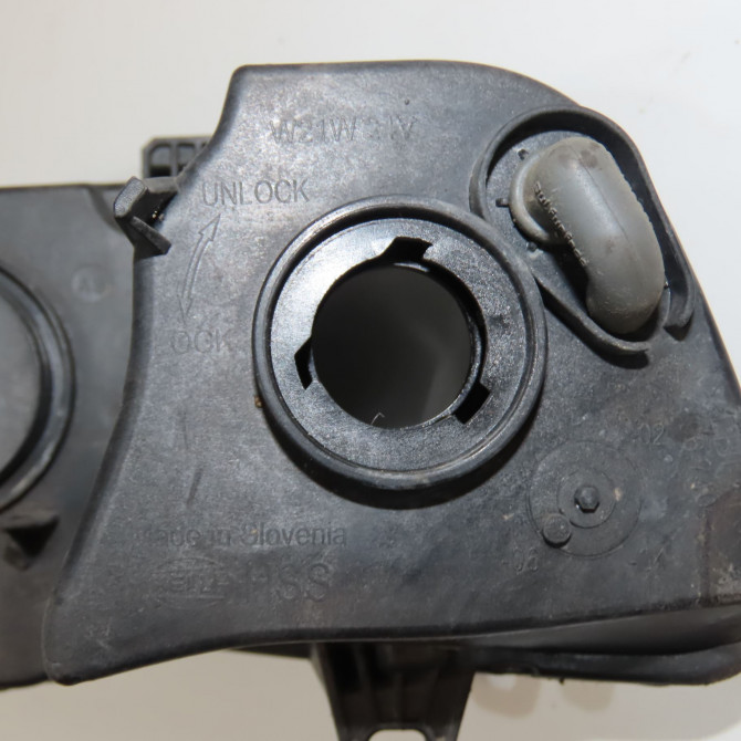 Phare antibrouillard avant droit occasion VOLKSWAGEN POLO V POLO V Phase 1 2009-09-01->2014-05-31 1.6 TDI 90 6R0941062B 3