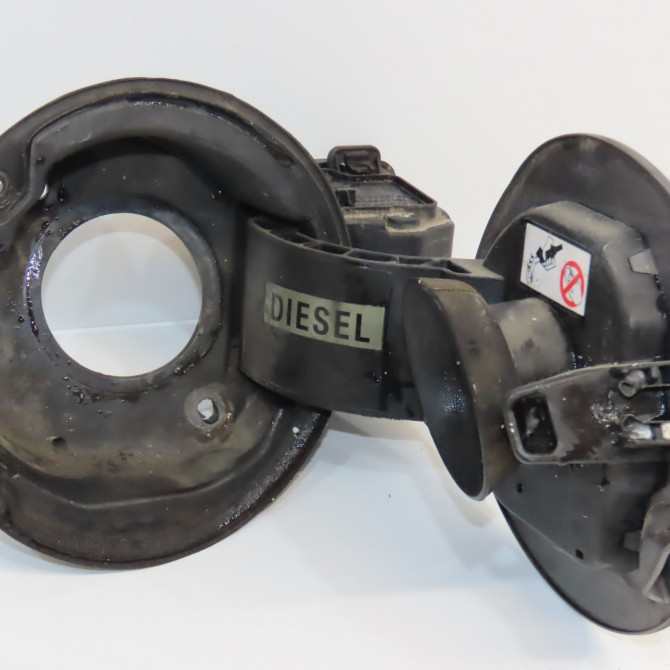 Volet de trappe carburant occasion RENAULT SCENIC III Phase 1 04-2009->11-2011 1.9 DCI 130ch 788300023R 2