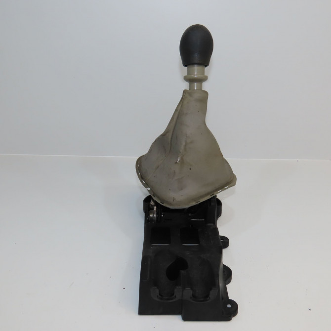 Levier de vitesses occasion RENAULT SCENIC III Phase 1 04-2009->11-2011 1.9 DCI 130ch 8200736236 3