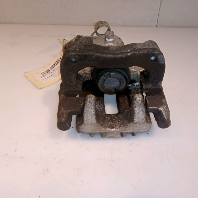 Etrier de frein arrière gauche occasion AUDI A1 6R0615423 3