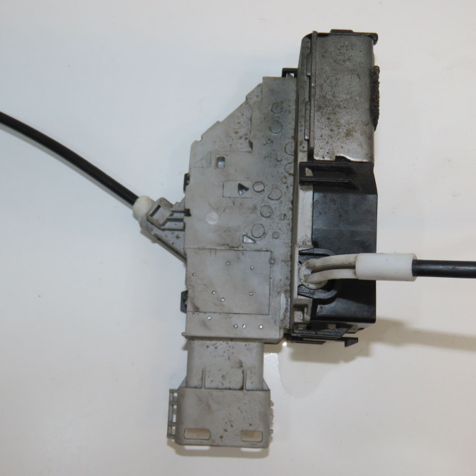 Serrure porte arg occasion PEUGEOT 407 Phase 1 04-1995->04-1999 2.0 HDI 136ch 9137Q8 2