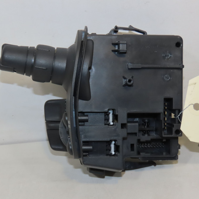 Commande essuie glace occasion RENAULT KANGOO II Phase 1 01-2008->03-2013 1.5 DCI 85ch 8201590631 2