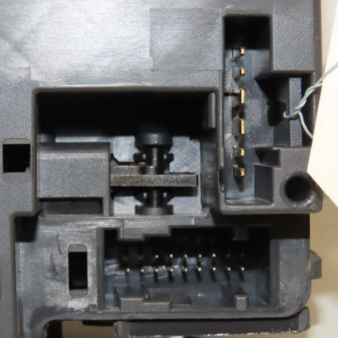 Commande essuie glace occasion RENAULT KANGOO II Phase 1 01-2008->03-2013 1.5 DCI 85ch 8201590631 3