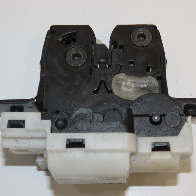 Serrure hayon occasion RENAULT MODUS Phase 1 09-2004->12-2007 8200948107 2