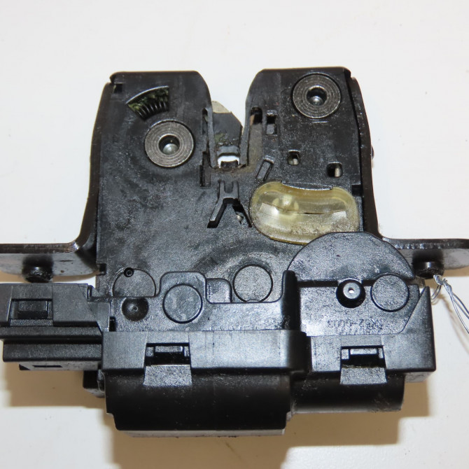 Serrure hayon occasion RENAULT LAGUNA III Phase 1 10-2007->10-2010 2.0 DCI 130ch 8200948107 1