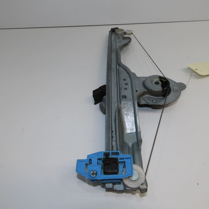 Mecanisme+moteur leve-glace avg occasion RENAULT MODUS Phase 1 09-2004->12-2007 1.6i 16v 8200748377 2