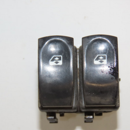 Commande lève-glace porte avant gauche occasion RENAULT MODUS Phase 2 01-2008->12-2012 1.5 DCI 75ch 8200214939