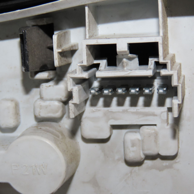 Feu arrière droit occasion RENAULT MODUS Phase 2 01-2008->12-2012 1.5 DCI 75ch 8201012188 3