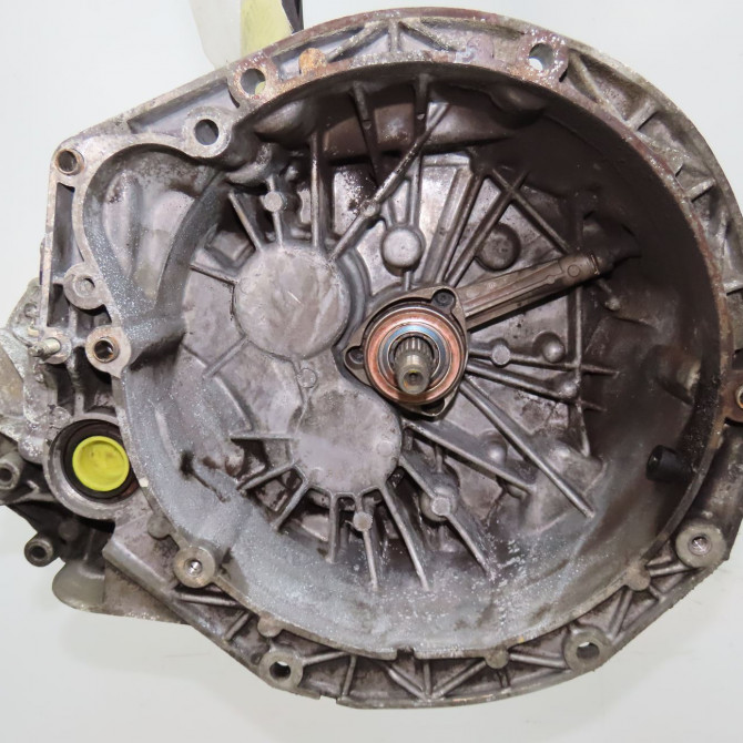 Boîte à vitesse mecanique occasion RENAULT TRAFIC II Phase 1 10-2001->08-2006 1.9 DCI 8v 80ch 7701478258 1