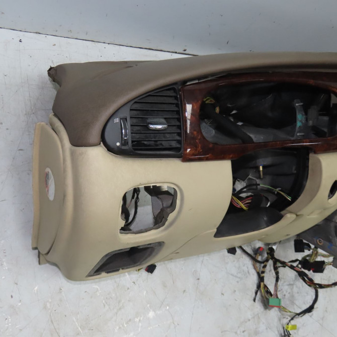 Planche de bord occasion JAGUAR XJ III C2C26649LHN 2