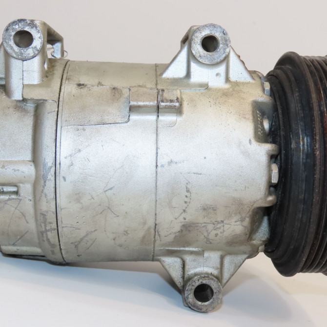 Compresseur air conditionne occasion RENAULT SCENIC II Phase 1 03-2004->09-2006 1.9 DCI 125ch 8200940233 3