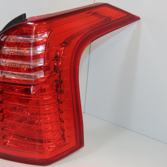 Feu arrière droit occasion PEUGEOT 5008 I phase 2 09-2013->... 6351KH 2