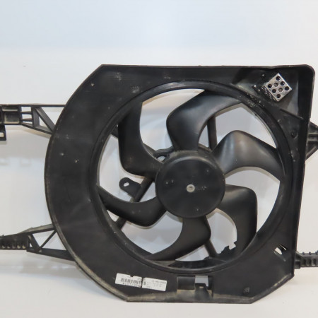 Ventilateur de refroidissement occasion RENAULT TRAFIC II Phase 2 08-2006->... 2.0 DCI 16v 115ch 7701069897