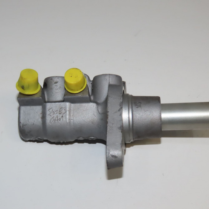 Maitre cylindre occasion PEUGEOT 5008 I Phase 1 11-2009->12-2013 4601T1 1