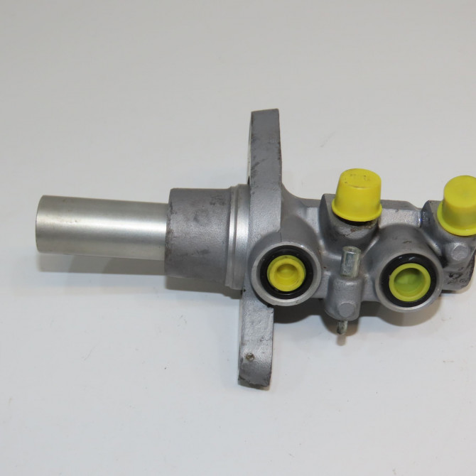 Maitre cylindre occasion PEUGEOT 5008 I Phase 1 11-2009->12-2013 4601T1 2