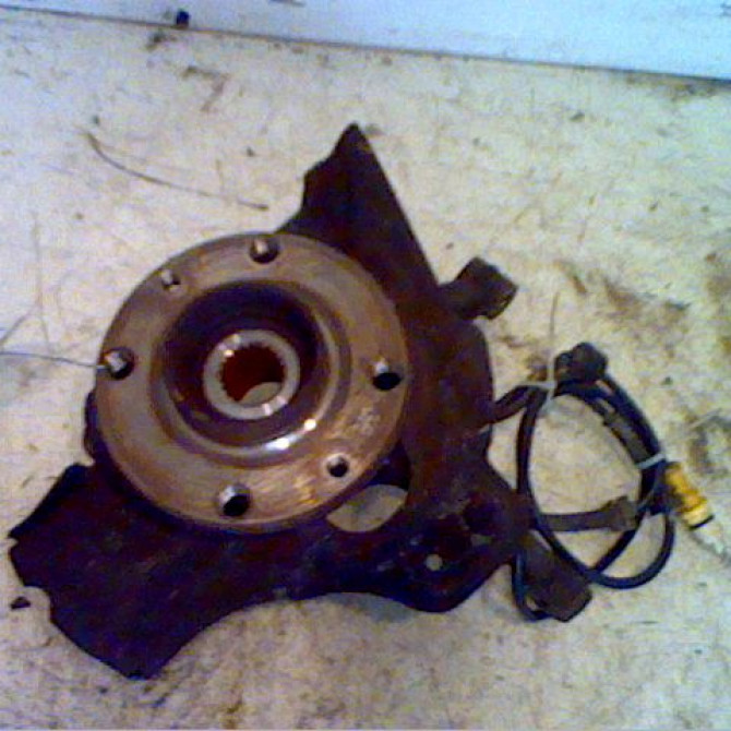 Moyeu avg occasion FIAT PUNTO II Phase 1 10-1999->05-2003 60 7608131 1