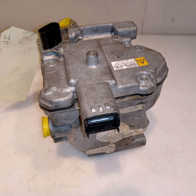 Compresseur air conditionne occasion TOYOTA YARIS III Phase 2 06-2014->... 1.5 100ch 8837052012 4