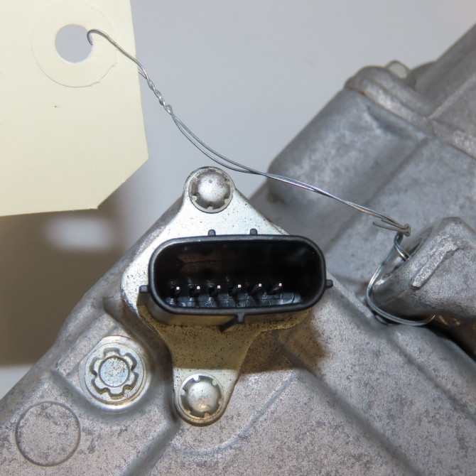 Compresseur air conditionne occasion TOYOTA YARIS III Phase 2 06-2014->... 1.5 100ch 8837052012 5