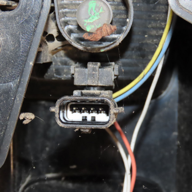 Feu arrière gauche occasion  265556737R 4