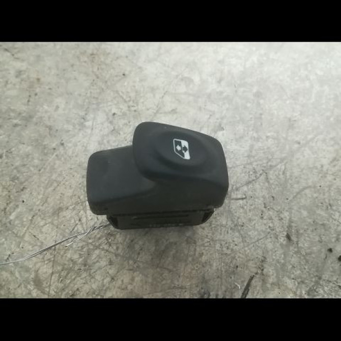 Commande leve-glace porte arrière gauche occasion RENAULT MEGANE I Phase 2 03-1999->06-2003 7700429998 1