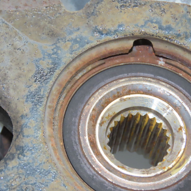 Moyeu avg occasion FIAT 500 II 500 II Phase 1 2007-07-01->2016-03-31 1.2i 69ch 7608131 3