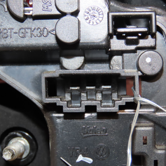 Feu arrière intérieur droit occasion VOLKSWAGEN GOLF VI Phase 1 10-2008->04-2013 2.0 TDI 110ch 5K0945094G 3