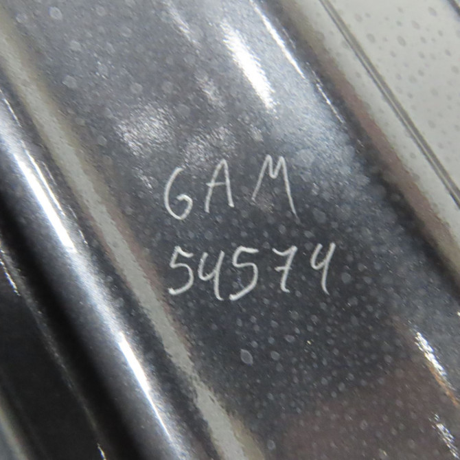 Porte arrière droite occasion  821006014R 4