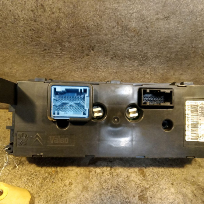Commande de chauffage occasion PEUGEOT 207 Phase 1 04-2006->06-2013 1.6 HDI 16v 90ch 6452R4 2