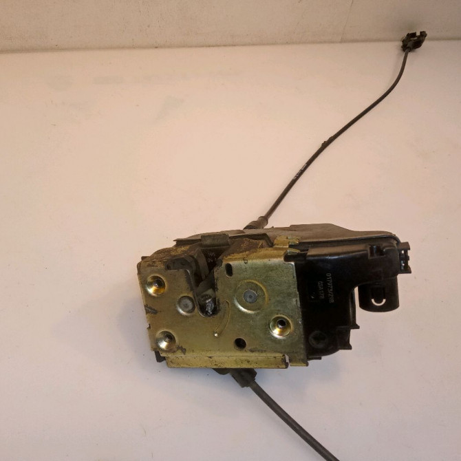 Serrure porte avd occasion RENAULT ESPACE IV Phase 1 09-2002->03-2006 2.2 DCI 8200017973 2