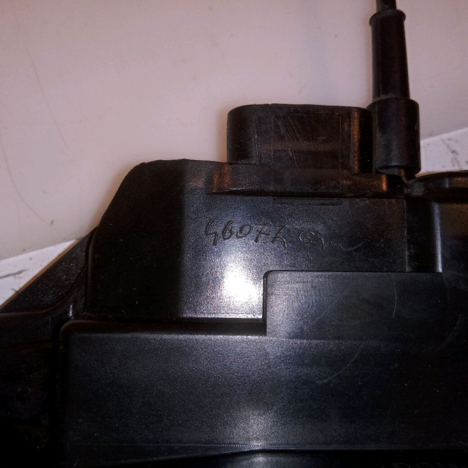 Serrure porte avd occasion RENAULT ESPACE IV Phase 1 09-2002->03-2006 2.2 DCI 8200017973 3