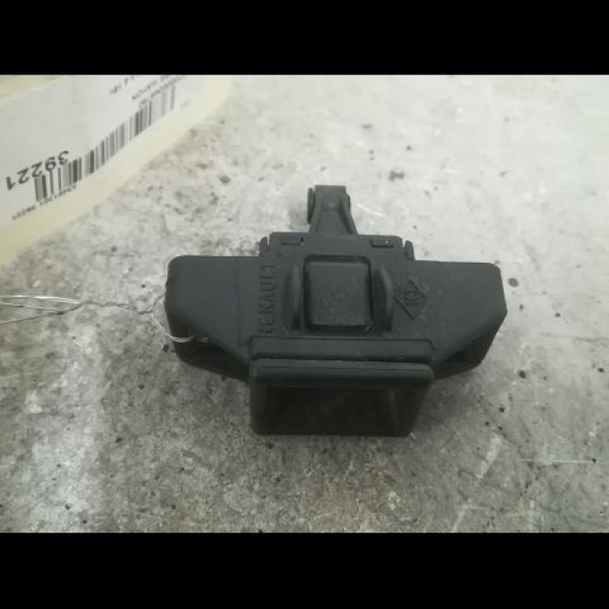 Serrure hayon occasion RENAULT CLIO II Phase 1 03-1998->06-2001 1.4 16v 7700838546 1