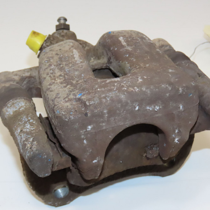 Etrier de frein arrière droit occasion RENAULT CLIO III Phase 2 03-2009->12-2014 1.5 DCI 75ch 7701208362 1