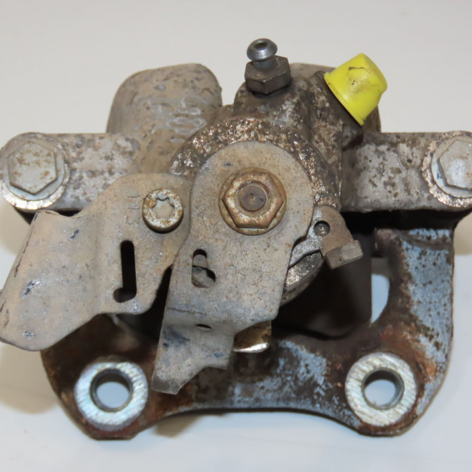 Etrier de frein arrière droit occasion RENAULT CLIO III Phase 2 03-2009->12-2014 1.5 DCI 75ch 7701208362 3