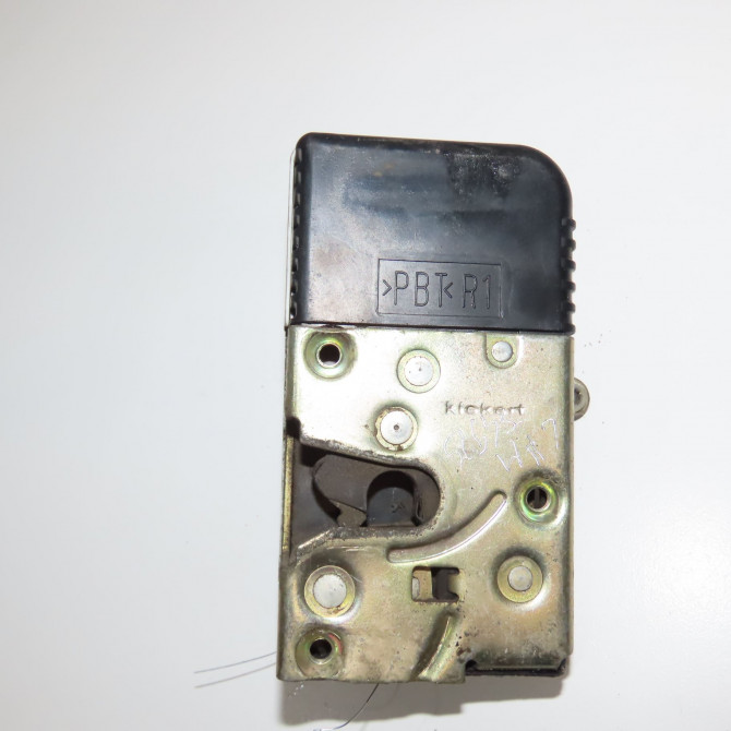 Serrure porte avd occasion PEUGEOT 806 9136E4 1