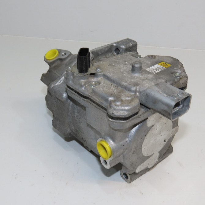 Compresseur air conditionne occasion TOYOTA YARIS III Phase 2 06-2014->... 1.5 100ch 8837052012 1