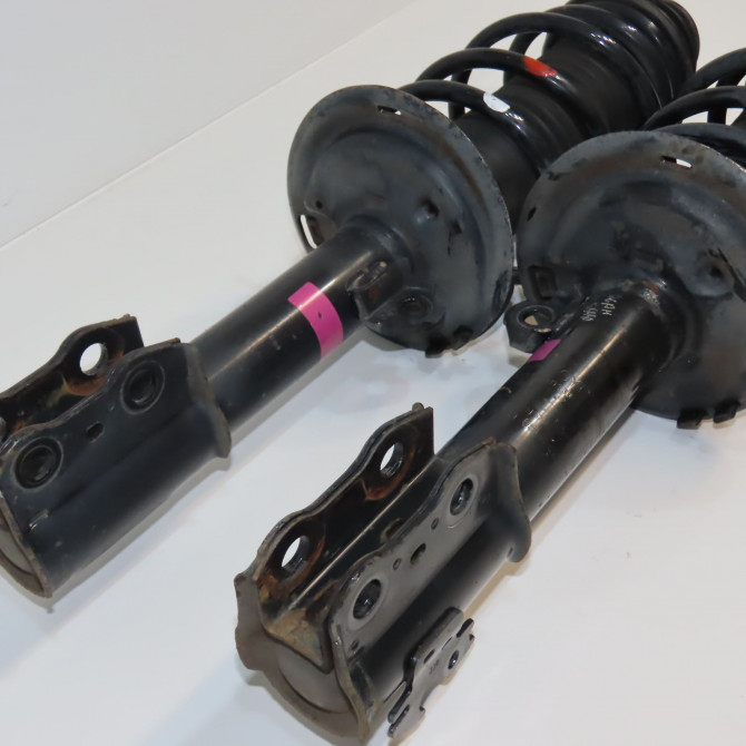 Amortisseur avant droit occasion TOYOTA YARIS III Phase 2 06-2014->... 1.5 100ch 485100DA21 3