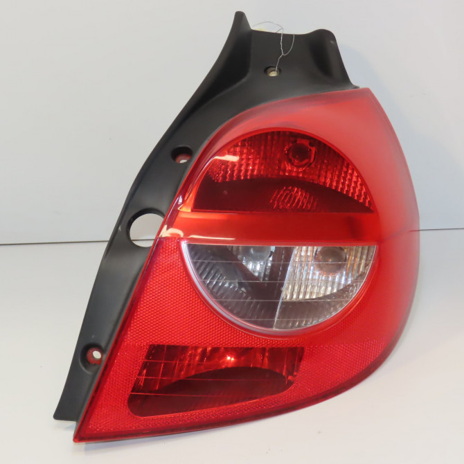 Feu arrière droit occasion RENAULT CLIO III Phase 1 09-2005->03-2009 1.5 DCI 70ch 8200459960 1