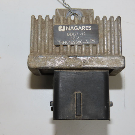 Boitier de préchauffage occasion RENAULT KANGOO II Phase 1 01-2008->03-2013 1.5 DCI 70ch 110679886R