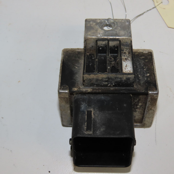 Boitier de préchauffage occasion RENAULT KANGOO II Phase 1 01-2008->03-2013 1.5 DCI 70ch 110679886R 2