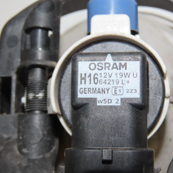 Phare antibrouillard avant droit occasion TOYOTA YARIS III Phase 2 06-2014->... 1.5 100ch 8121002110 4