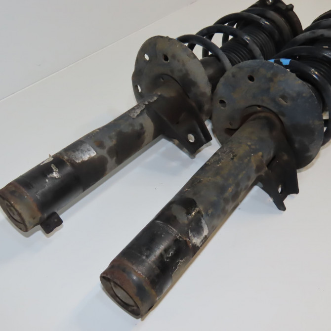 Amortisseur avant droit occasion VOLKSWAGEN GOLF VI Phase 1 10-2008->04-2013 2.0 TDI 140ch 1T0413031KH 3