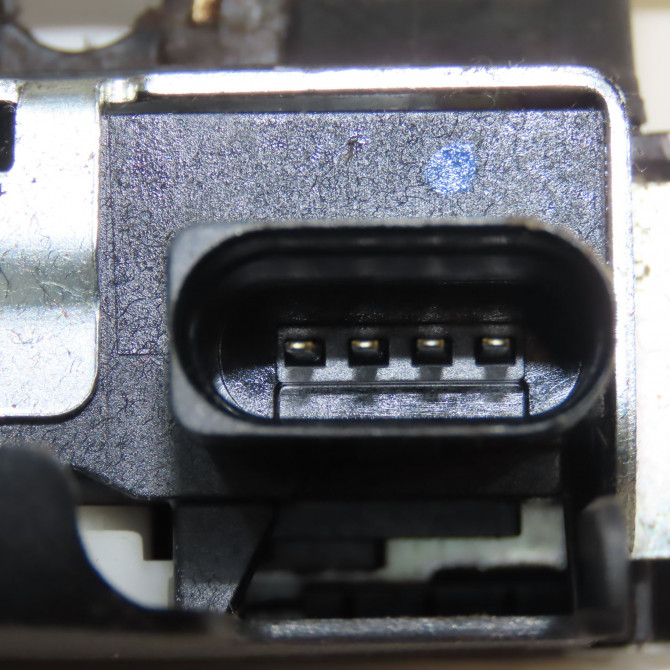 Serrure hayon occasion VOLKSWAGEN GOLF VI Phase 1 10-2008->04-2013 2.0 TDI 140ch 5K0827505C9B9 3