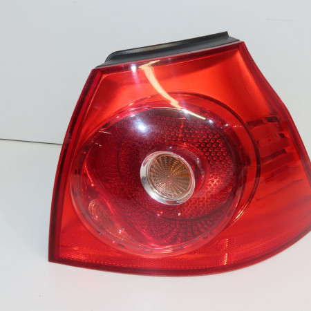 Feu arrière droit occasion VOLKSWAGEN GOLF V Phase 1 11-2003->10-2008 1.9 TDI 105ch 1K6945096T