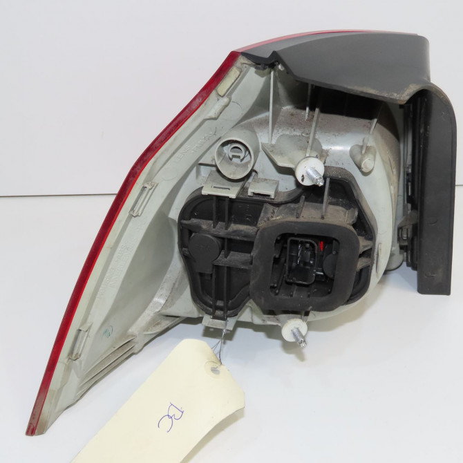 Feu arrière droit occasion VOLKSWAGEN GOLF V Phase 1 11-2003->10-2008 1.9 TDI 105ch 1K6945096T 2