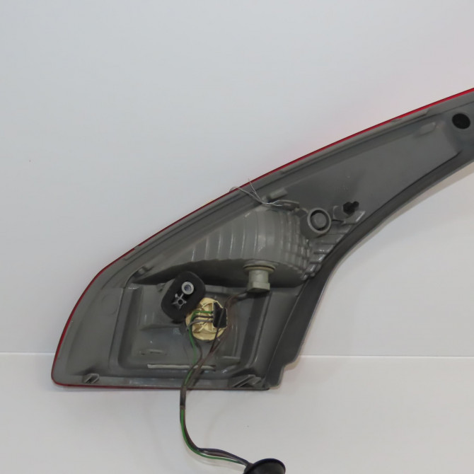 Feu arrière interieur gauche occasion RENAULT MEGANE III Phase 1 11-2008->01-2012 1.9 DCI 130ch 265550009R 2